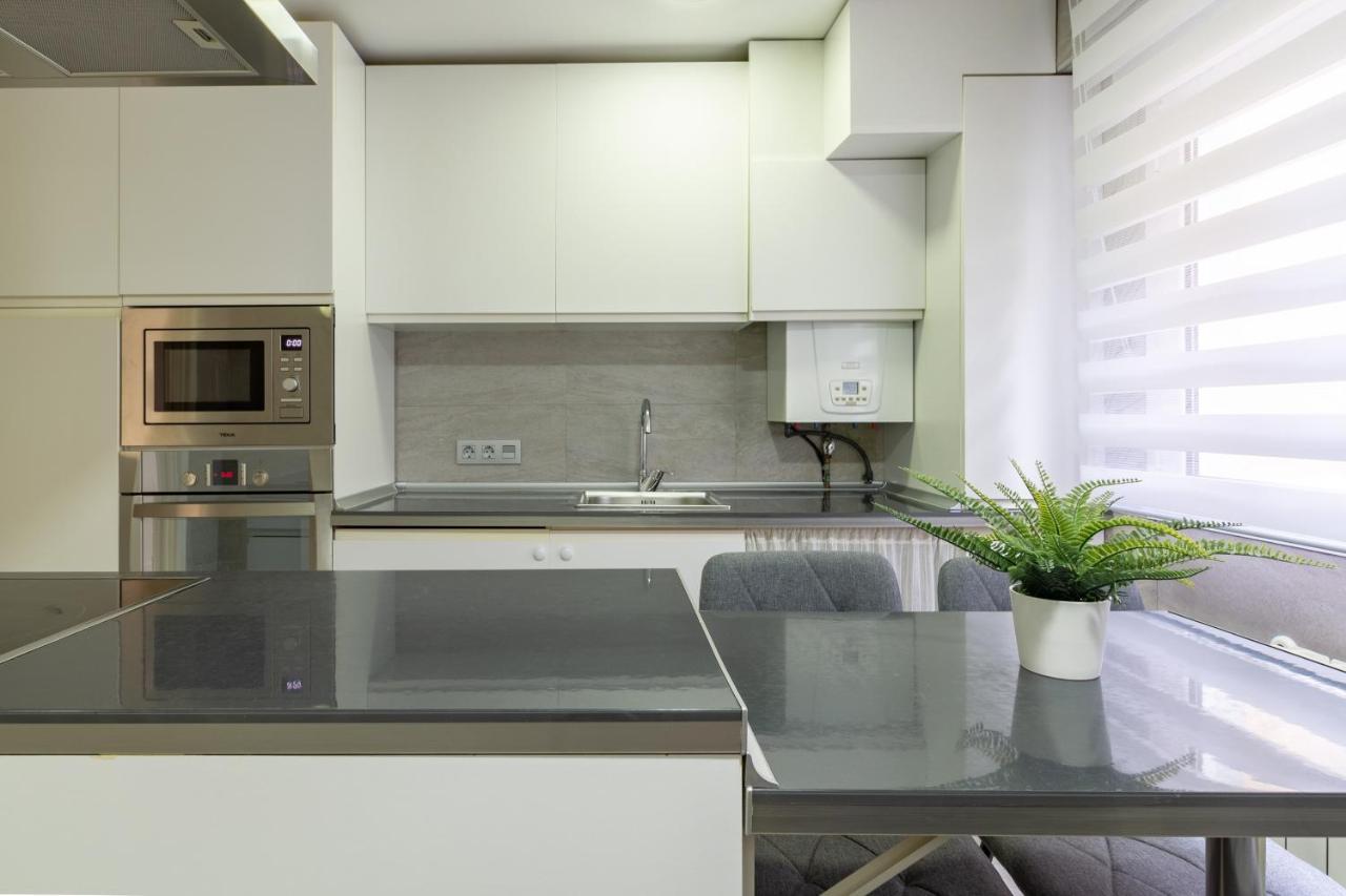 Ah King Size Apartment Vut5461As โอเบียโด ภายนอก รูปภาพ
